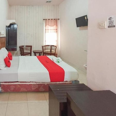 Reddoorz At Pujon Malang Hotel Бату Екстериор снимка