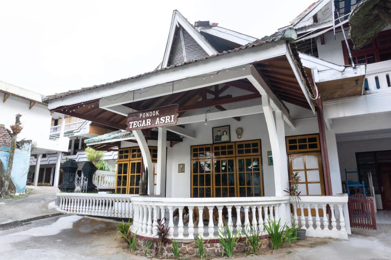 Reddoorz At Pujon Malang Hotel Бату Екстериор снимка
