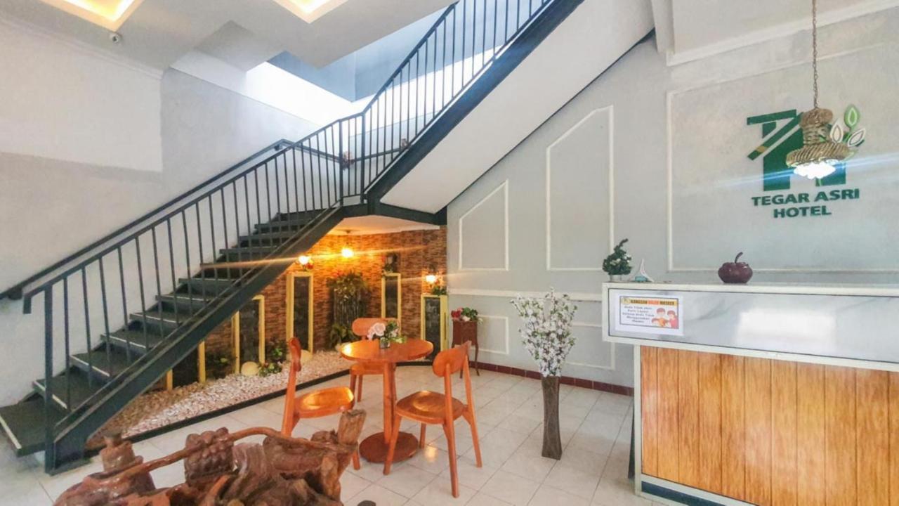 Reddoorz At Pujon Malang Hotel Бату Екстериор снимка