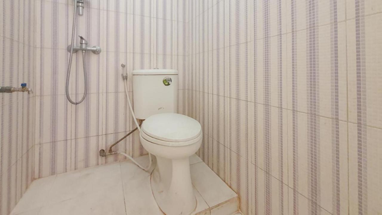 Reddoorz At Pujon Malang Hotel Бату Екстериор снимка