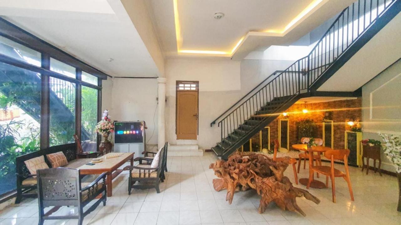 Reddoorz At Pujon Malang Hotel Бату Екстериор снимка